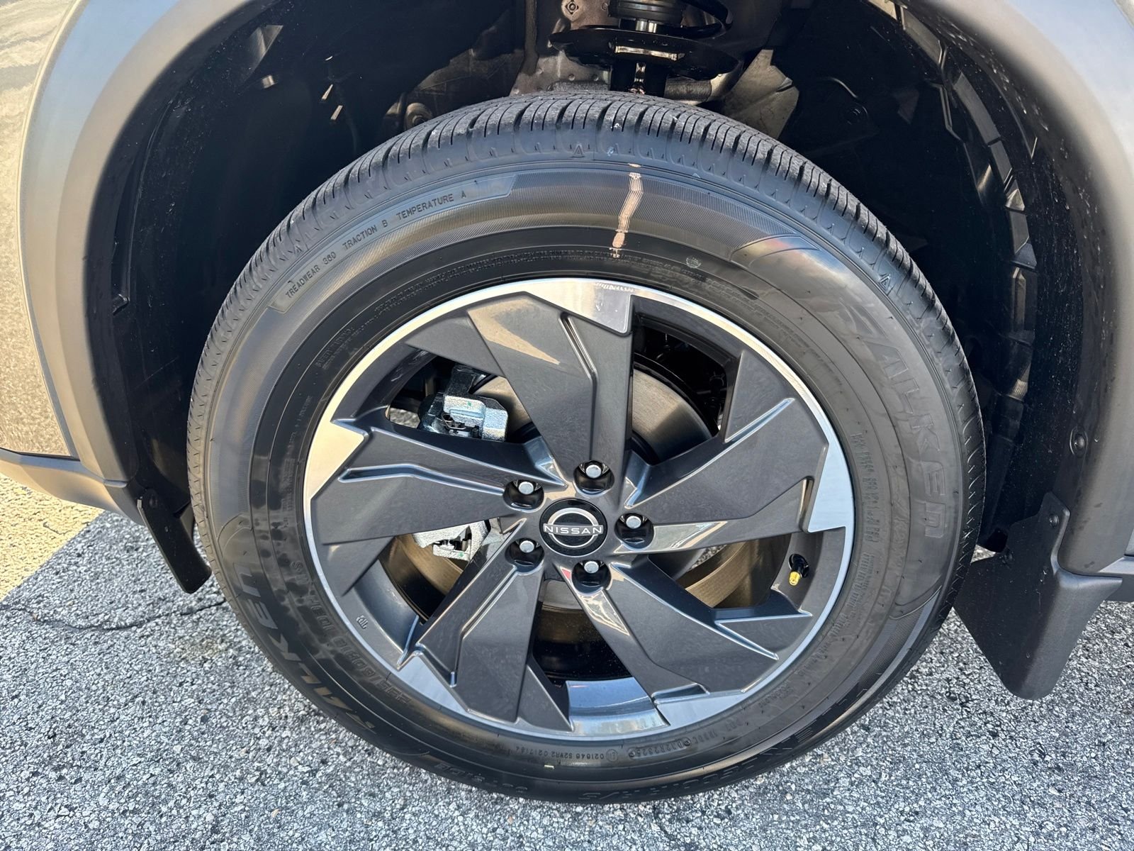 New 2026 Nissan Rogue SV 4D Sport Utility