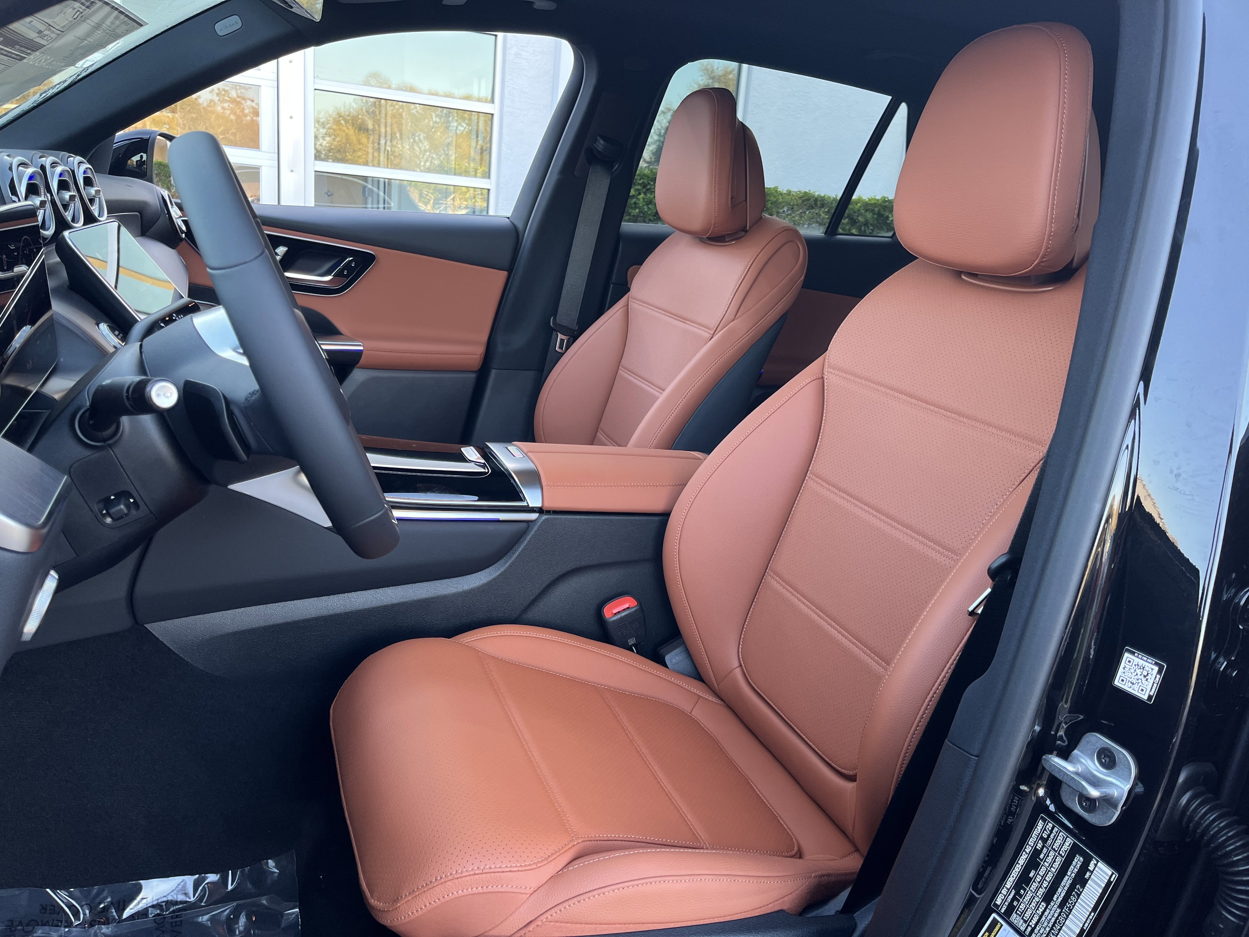 New 2026 Obsidian Black Metallic Mercedes-Benz GLC 300 image 13