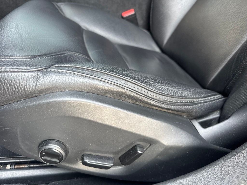 Used 2020 Black Volvo T6 AWD image 16
