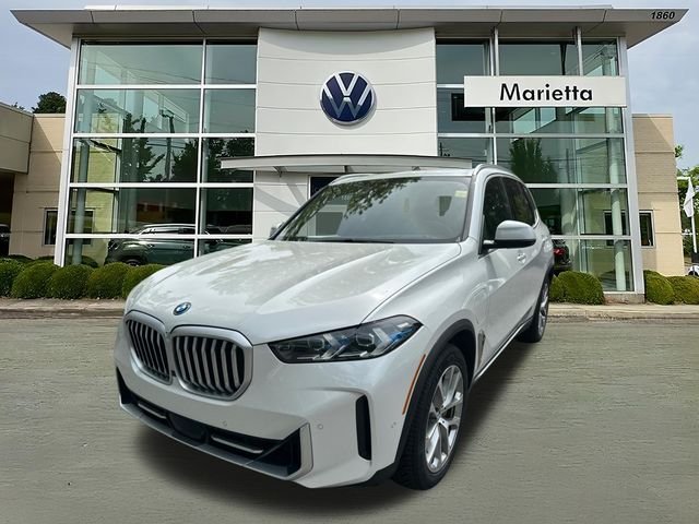 2025 BMW X5 xDrive50e's photo