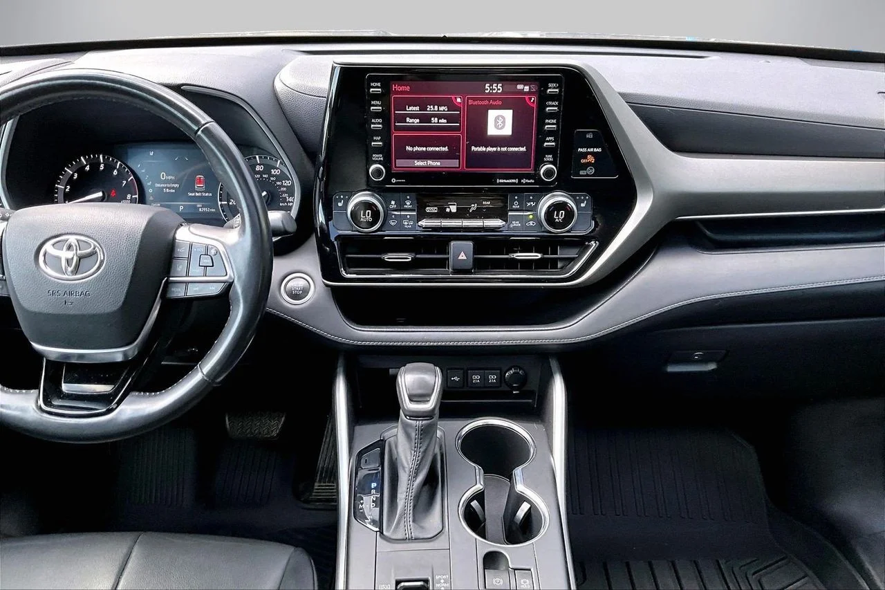 Certified Used 2021 Silver Toyota XLE image 11