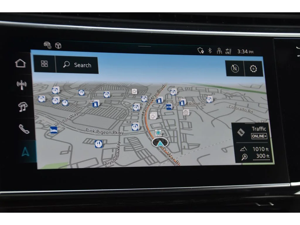 Used 2025 Gry Audi Premium Plus image 22