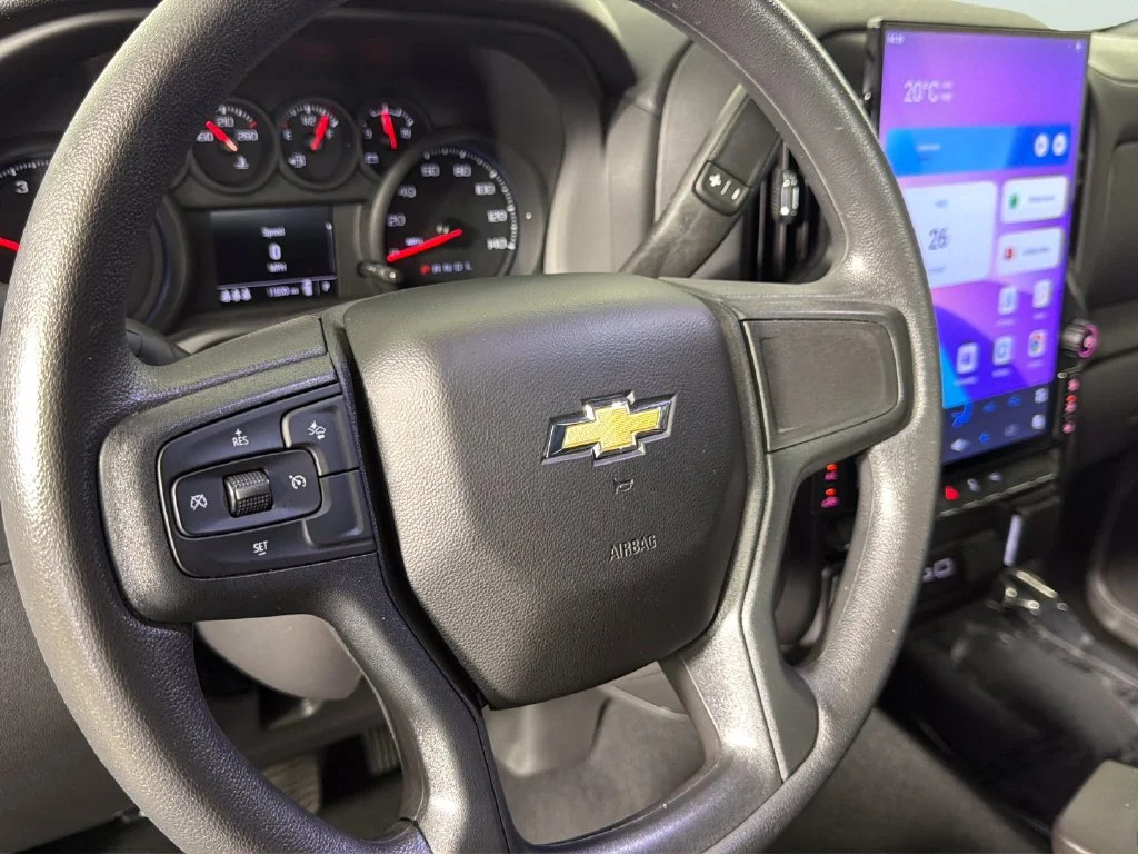 Used 2025 Slate Gray Metallic Chevrolet Custom image 22