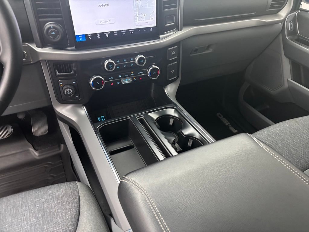 Used 2024 Blue Ford XLT image 26
