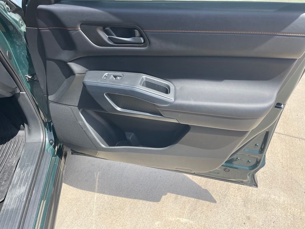 Used 2025 Black Nissan Rock Creek image 27
