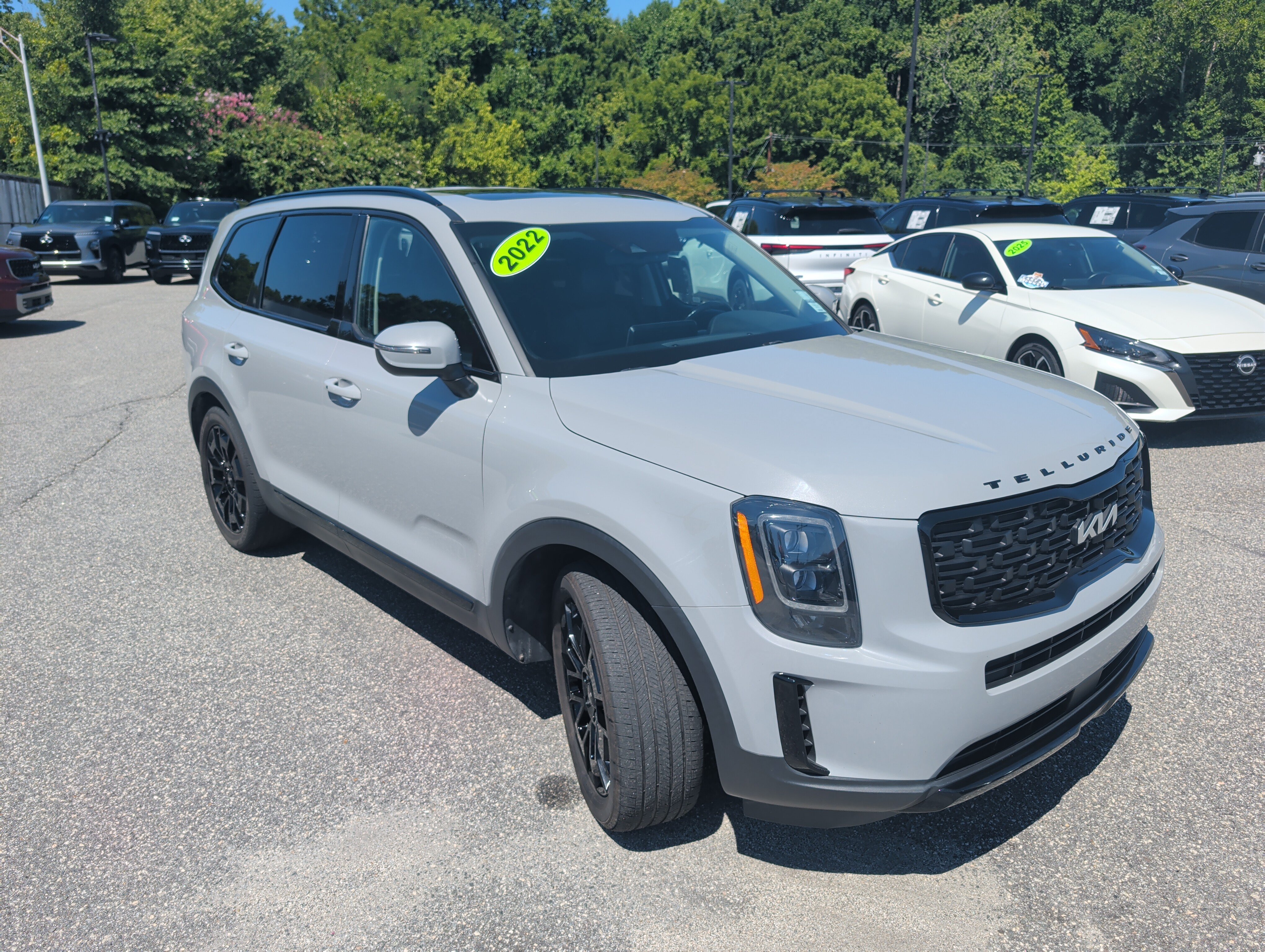 Used 2022 Wolf Gray Kia EX image 2