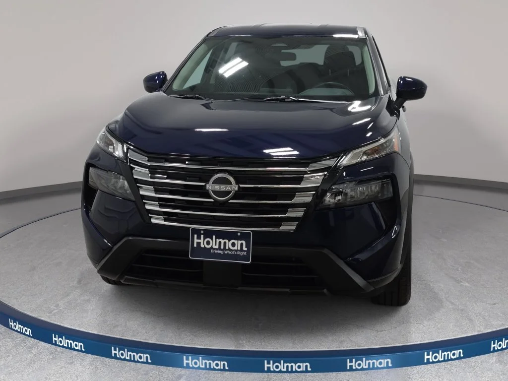 Used 2026 Blue Nissan SV image 3
