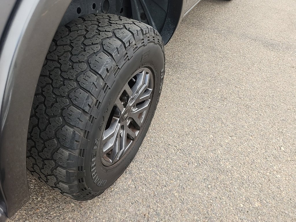 Used 2021 Gray Ford Lariat image 15