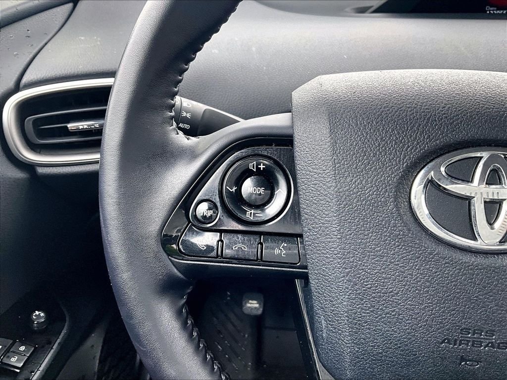 Used 2022 Black Toyota XLE image 23