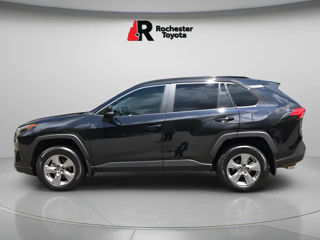 Used 2025 Black Toyota XLE image 4