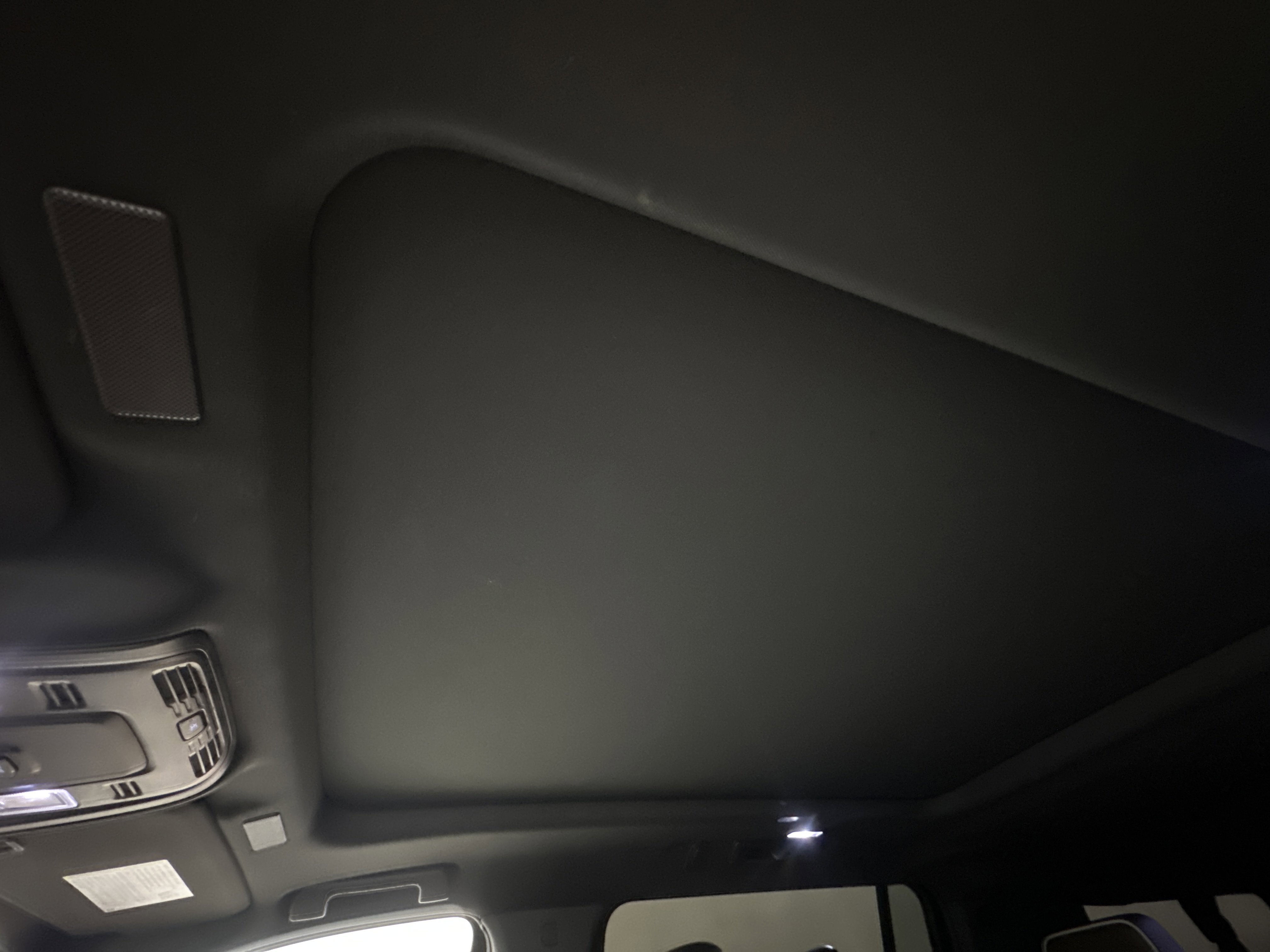 Used 2025 White Frost Tricoat GMC Denali Ultimate image 22