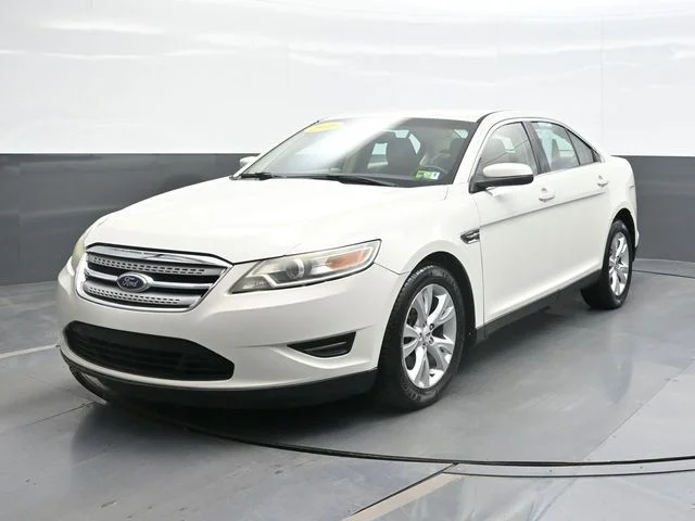 Used 2010  Ford SEL image 1