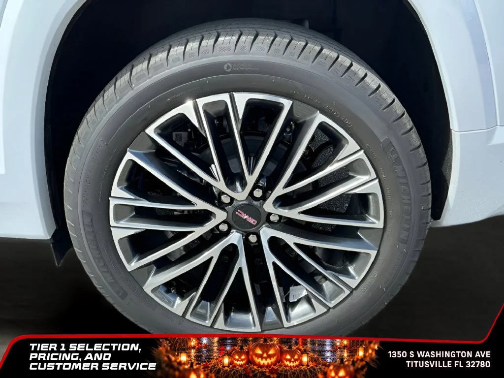 New 2026 Glacier White Tricoat GMC Denali image 25