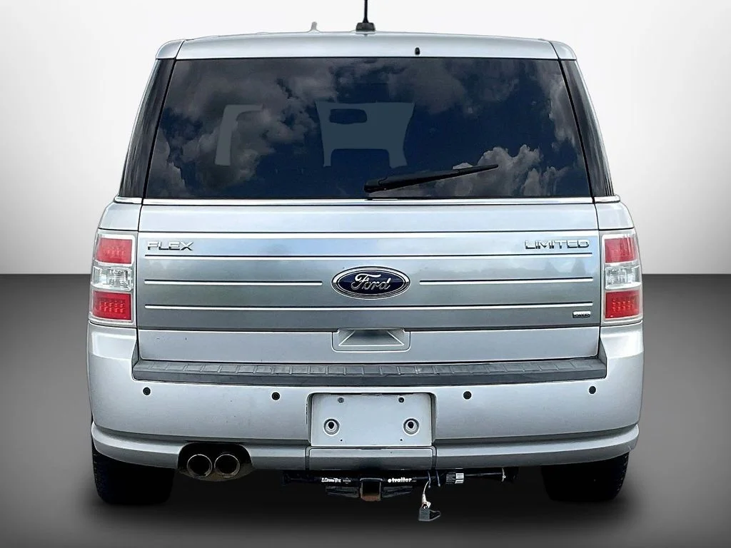 Used 2012 Silver Ford Limited image 5