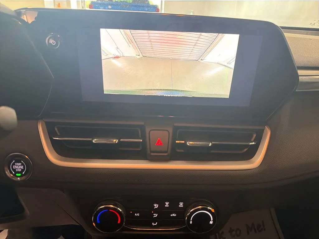 Used 2025 Gray Chevrolet LS image 19