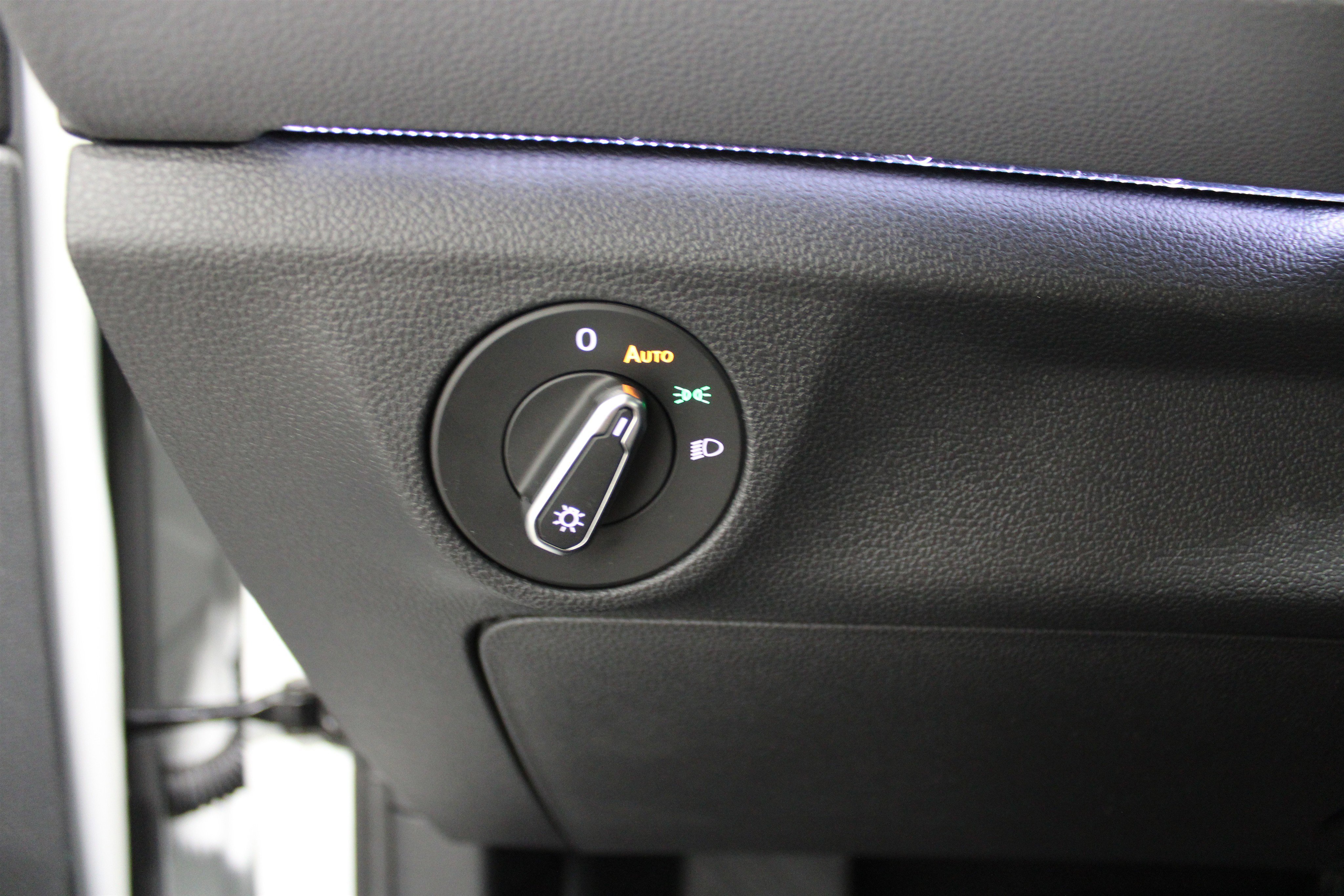 New 2026 Opal White Pearl Volkswagen SEL image 8