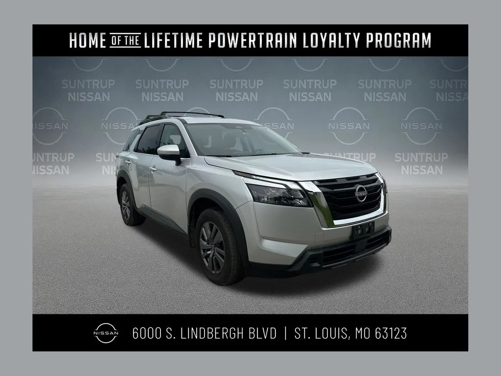 2025 Nissan Pathfinder SV 4WD's photo