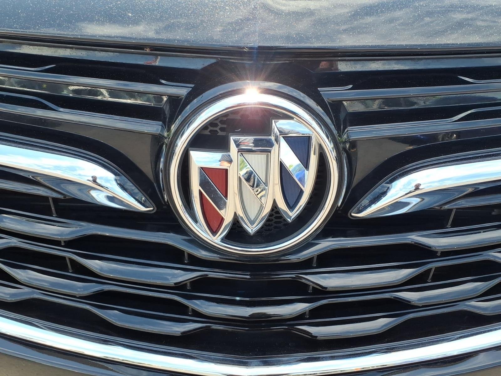 Used 2021 Ebony Twilight Metallic Buick Preferred image 12