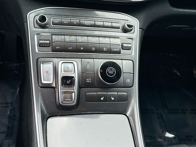 Used 2023 Silver Hyundai SEL image 16