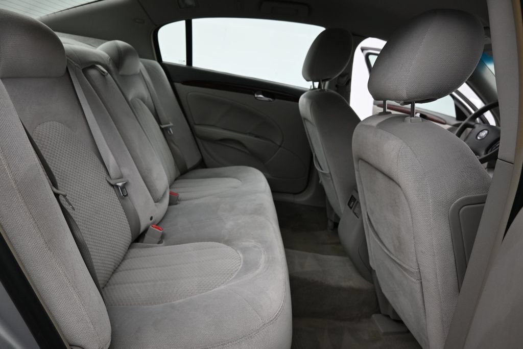 Used 2009 Quicksilver Metallic Buick CX image 23