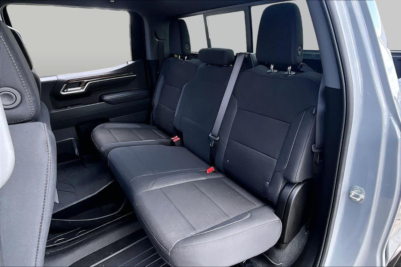 Used 2025 Slate Gray Metallic Chevrolet RST image 19