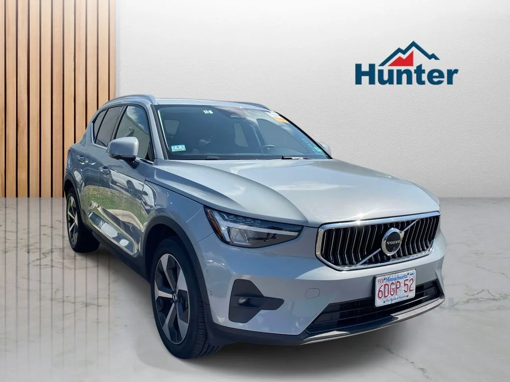 Certified Used 2025 GREY Volvo Plus Bright Theme image 1