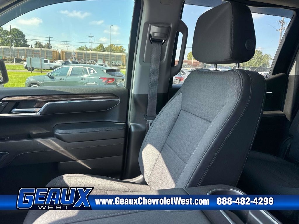 Used 2023 Gray Chevrolet LT image 36