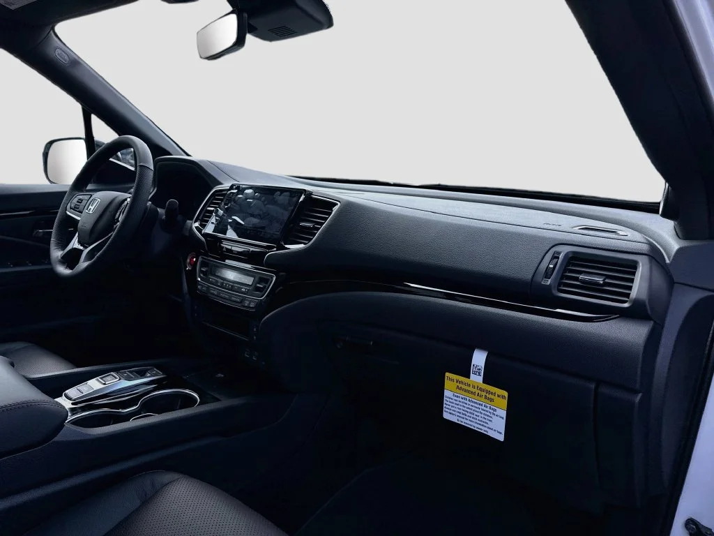 New 2026 Platinum White Pearl Honda Black Edition image 34