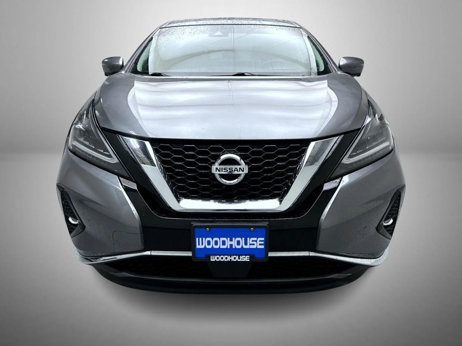 Used 2022 Gray Nissan SL image 2