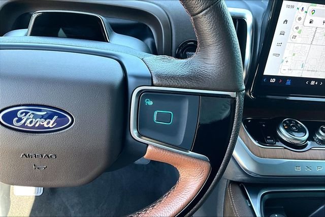 Used 2025 Gray Ford King Ranch image 16