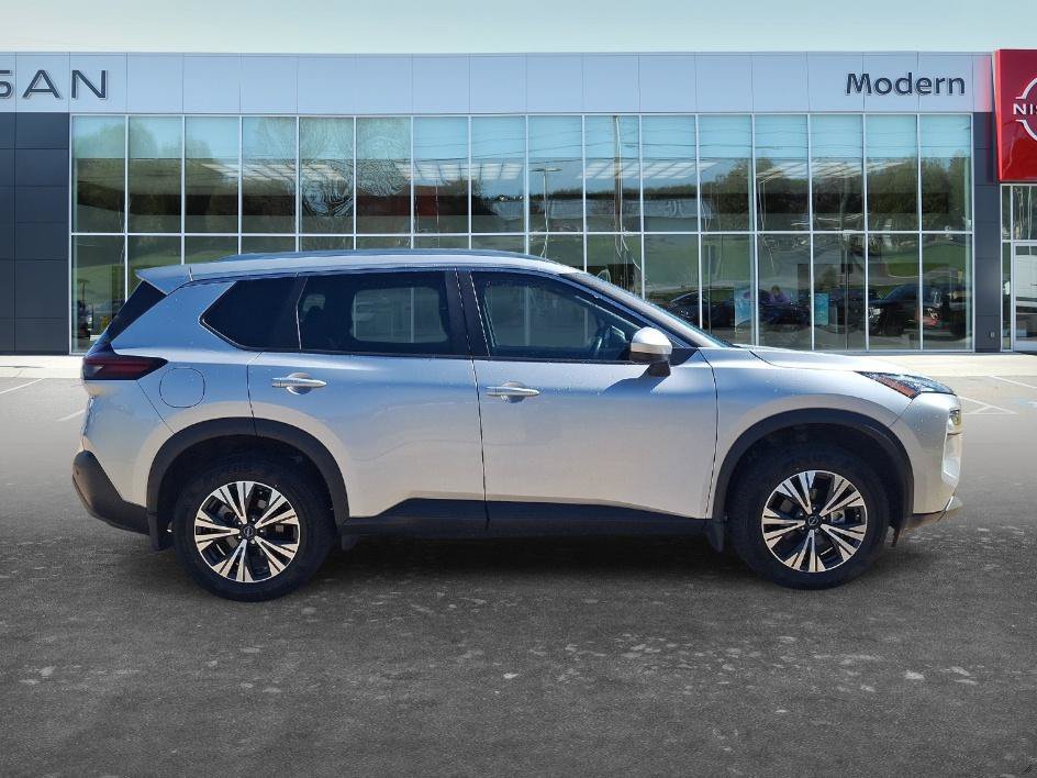 Used 2023 Brilliant Silver Metallic Nissan SV image 4