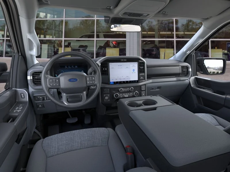 New 2026 Oxford White Ford XLT image 31