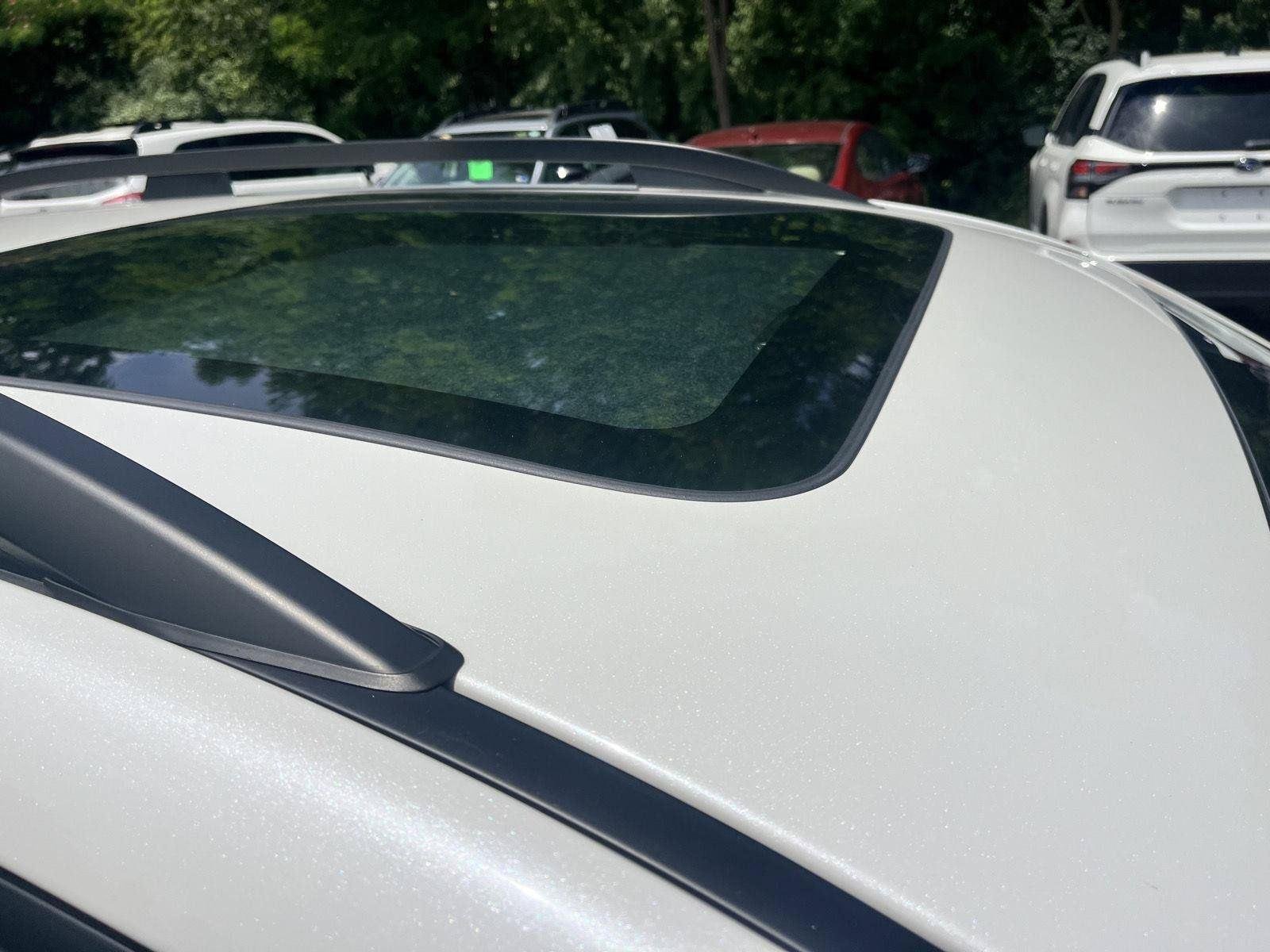 Used 2018 Crystal White Pearl Subaru Touring image 27