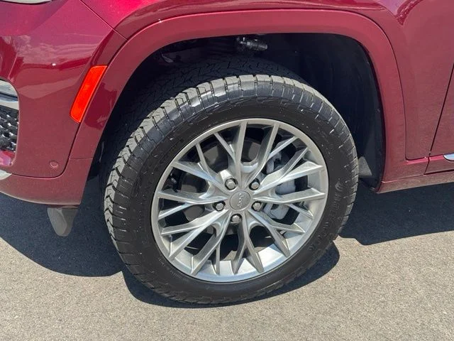 Used 2025 Red Jeep Summit image 12