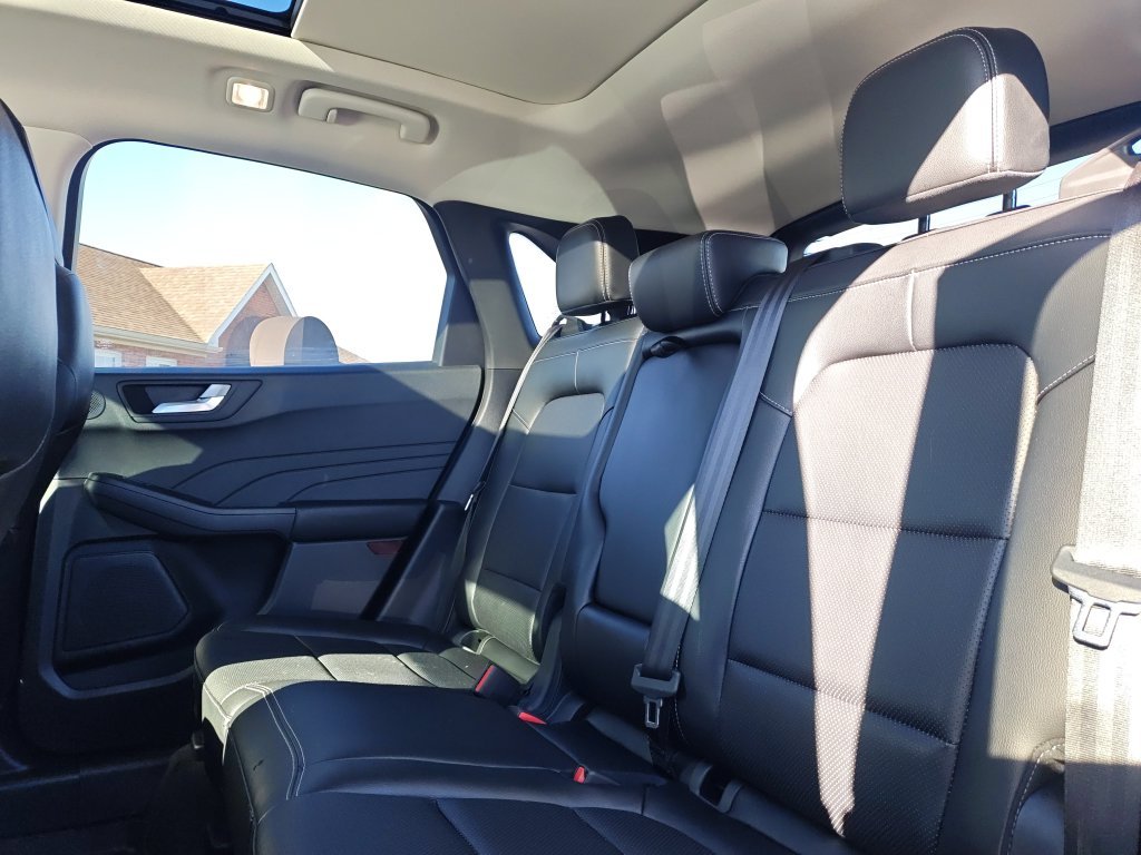 Used 2022 Blue Ford SEL image 14