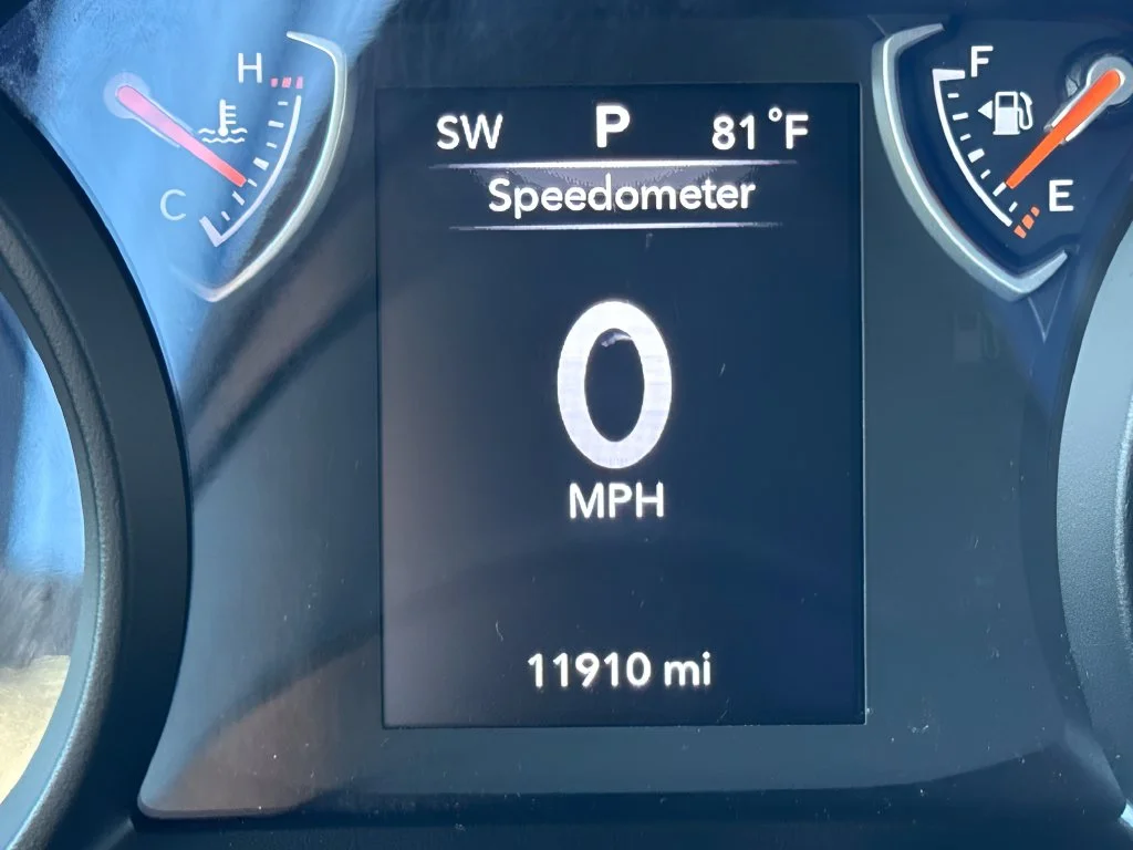 Used 2025 Green Jeep Sport image 20