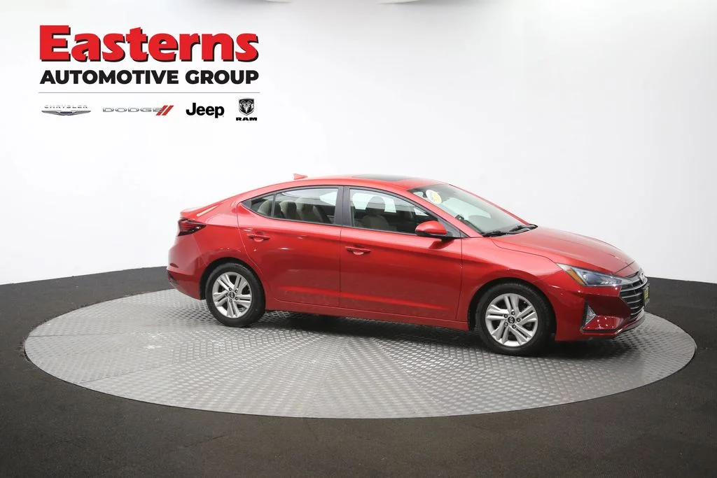 Used 2019 Red Hyundai Value Edition image 47
