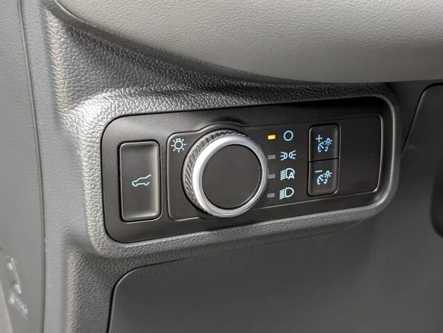 New 2026 Space White Metallic Ford Active image 41