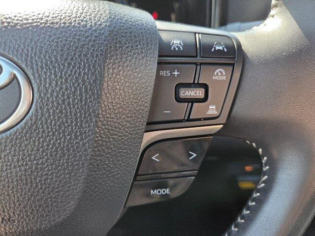 Used 2025 Ocean Gem Toyota SE image 14