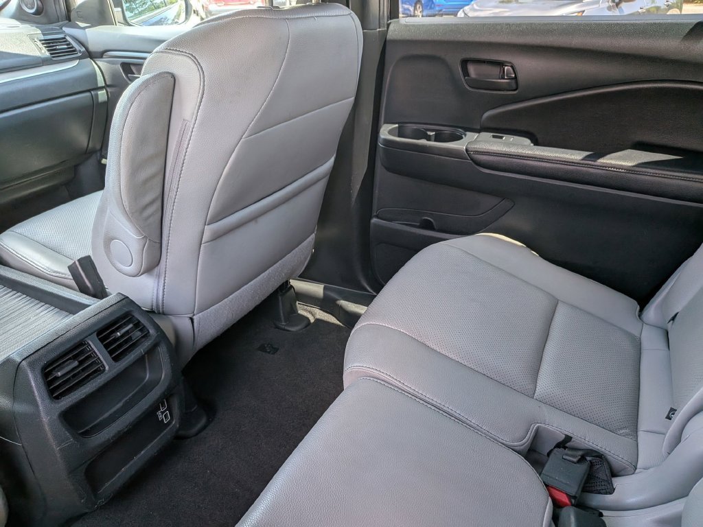 Used 2023 Blue Honda EX-L image 36