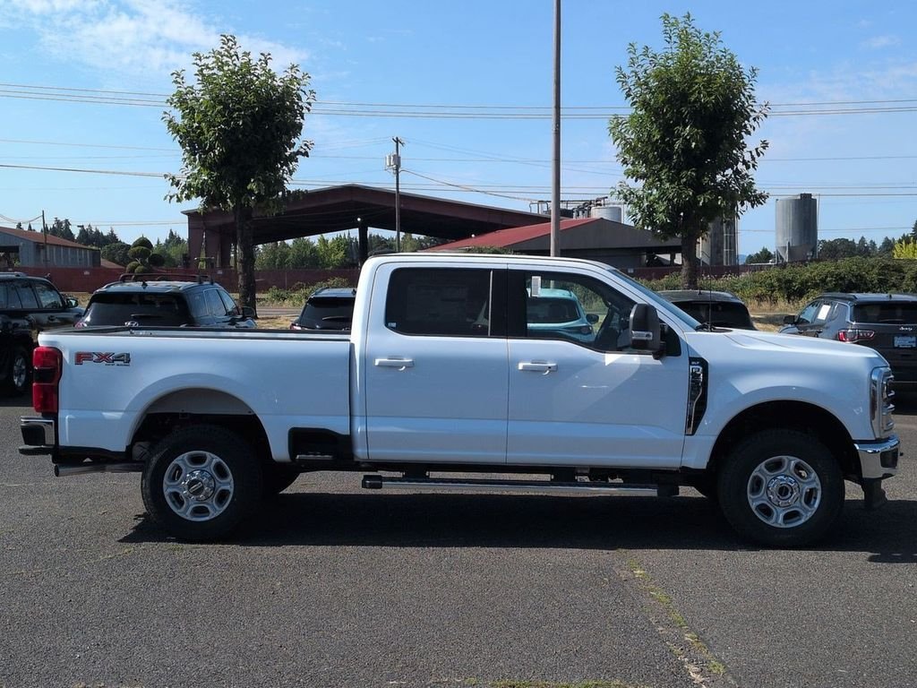 New 2026 Oxford White Ford F-250® XLT image 41
