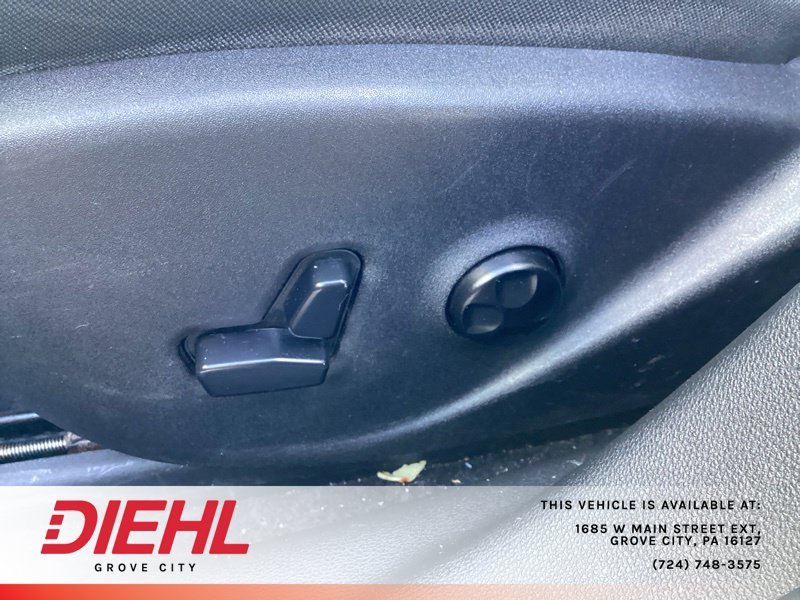 Used 2016 Gray Dodge Limited image 18