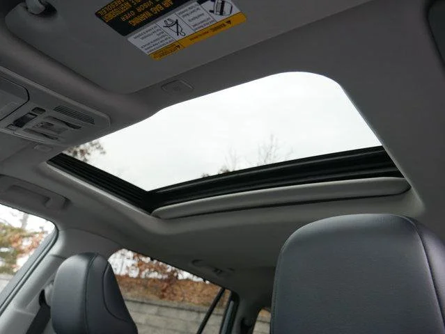 Used 2024  Toyota  image 16