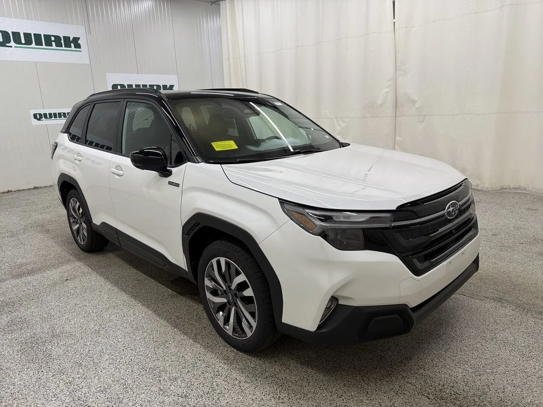 New 2026 Crystal White Pearl/Crystal Black Silica Subaru Touring Hybrid image 3
