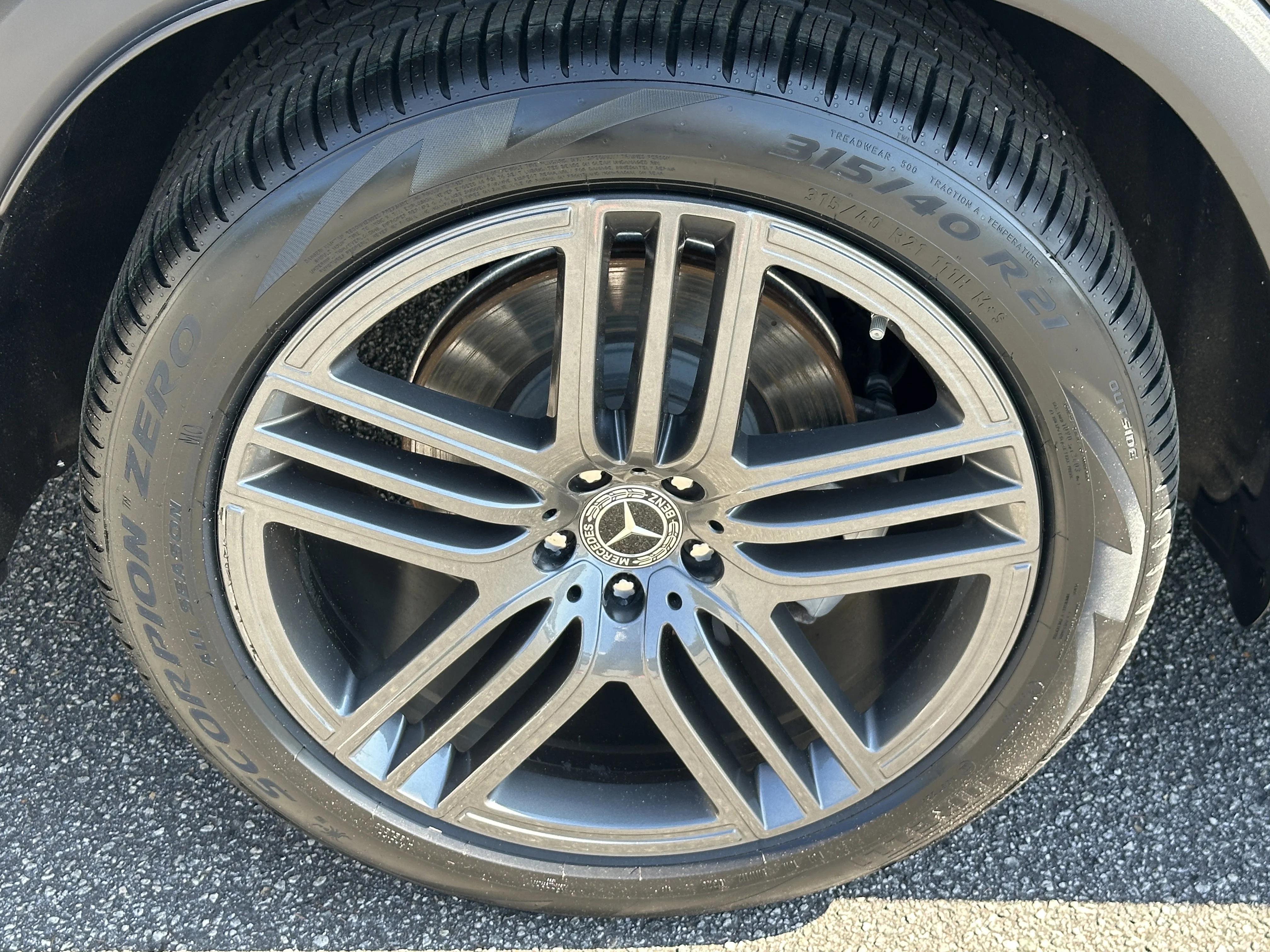 Certified Used 2025 Black Mercedes-Benz GLS 450 image 20