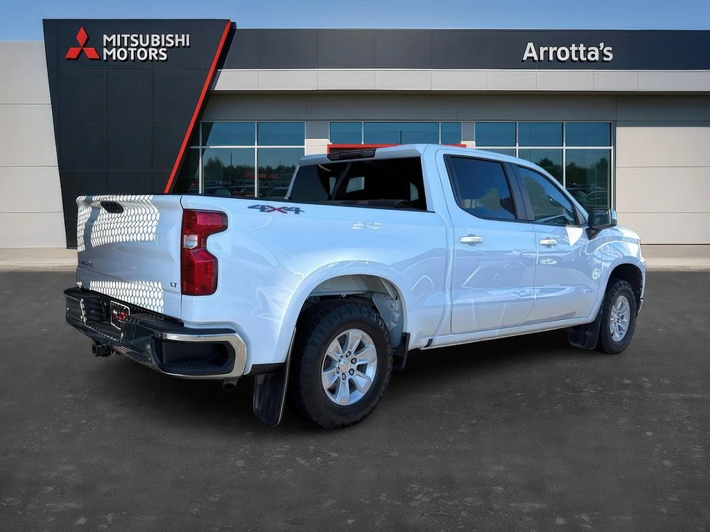Used 2020 Summit White Chevrolet LT image 2