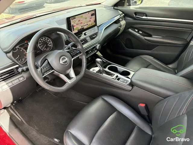 Used 2023 Red Nissan SR VC-Turbo FWD image 19