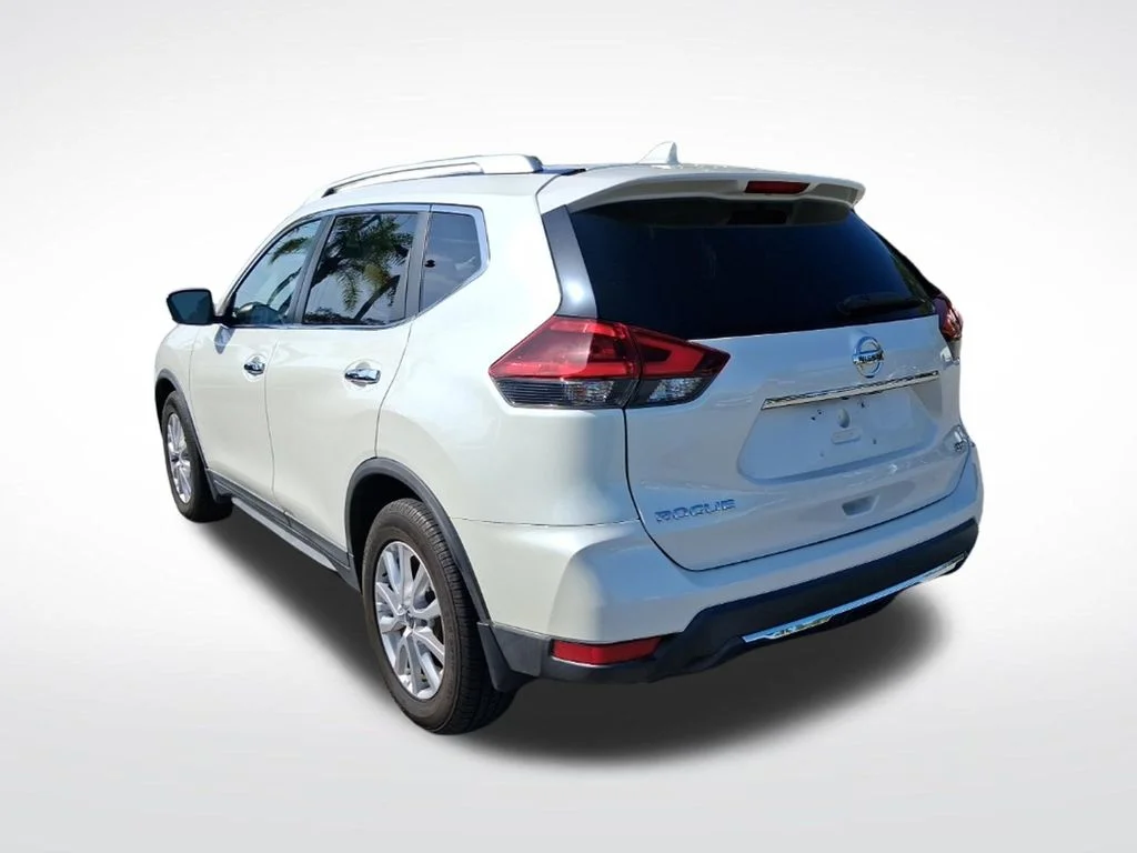 Used 2018 White Nissan SV image 8