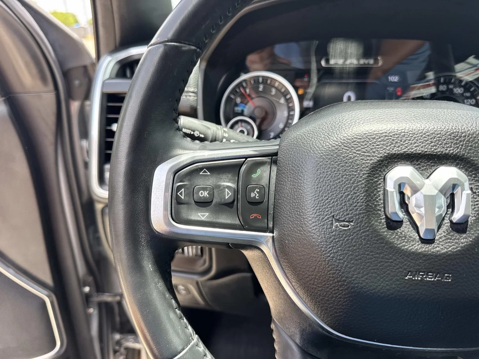 Used 2023 Billet Silver Metallic Clearcoat Ram Laramie image 22