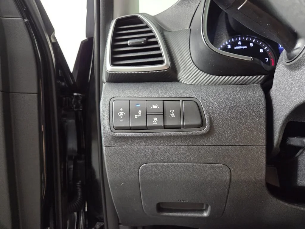 Used 2019 Black Noir Pearl Hyundai SEL image 22